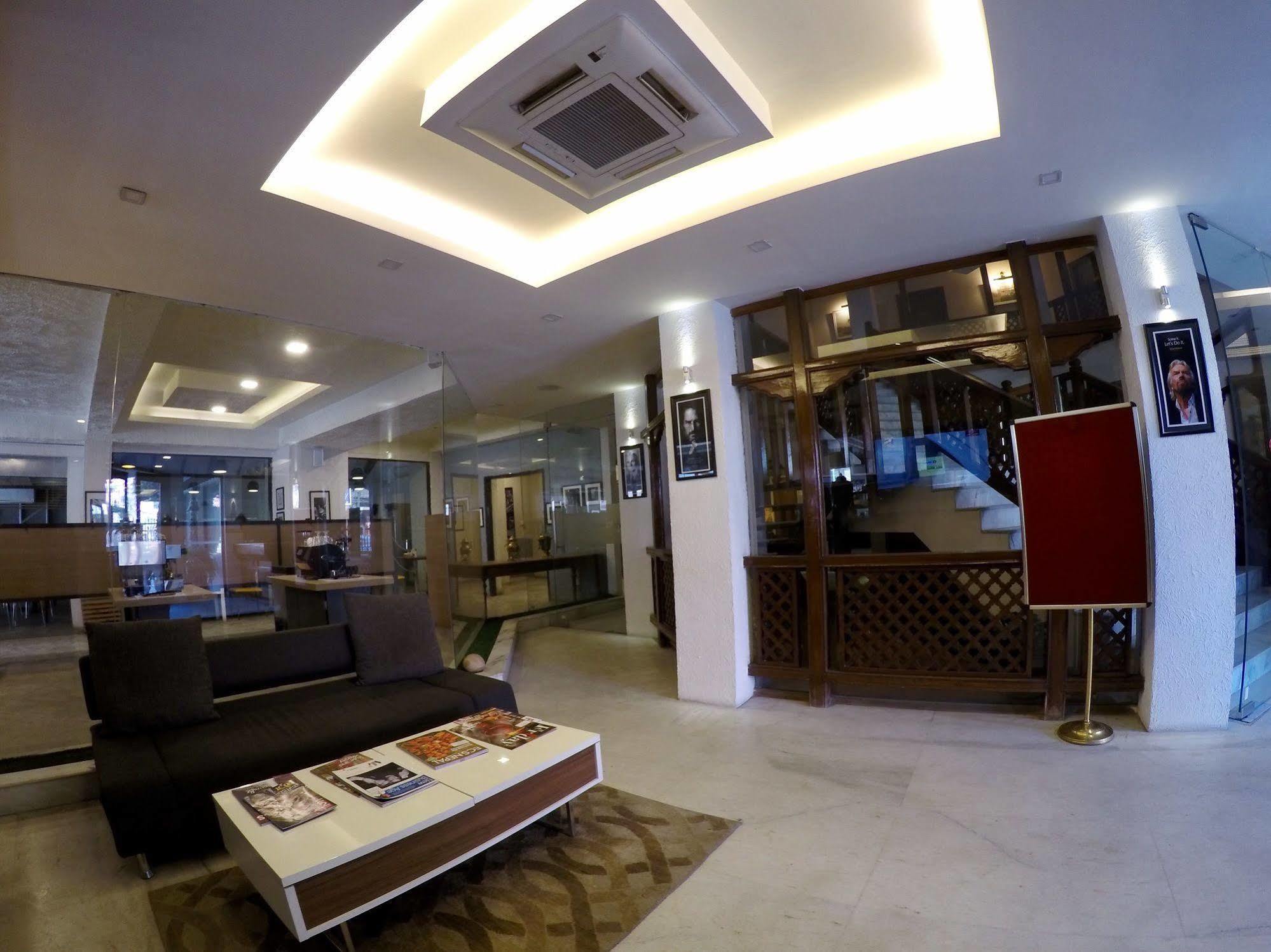 Marcopolo Business Hotel Катманду Екстер'єр фото