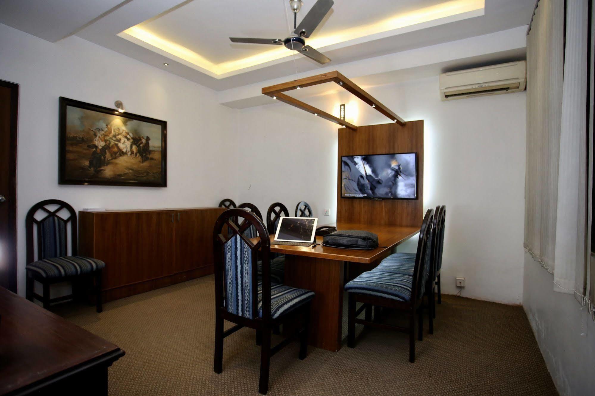 Marcopolo Business Hotel Катманду Екстер'єр фото
